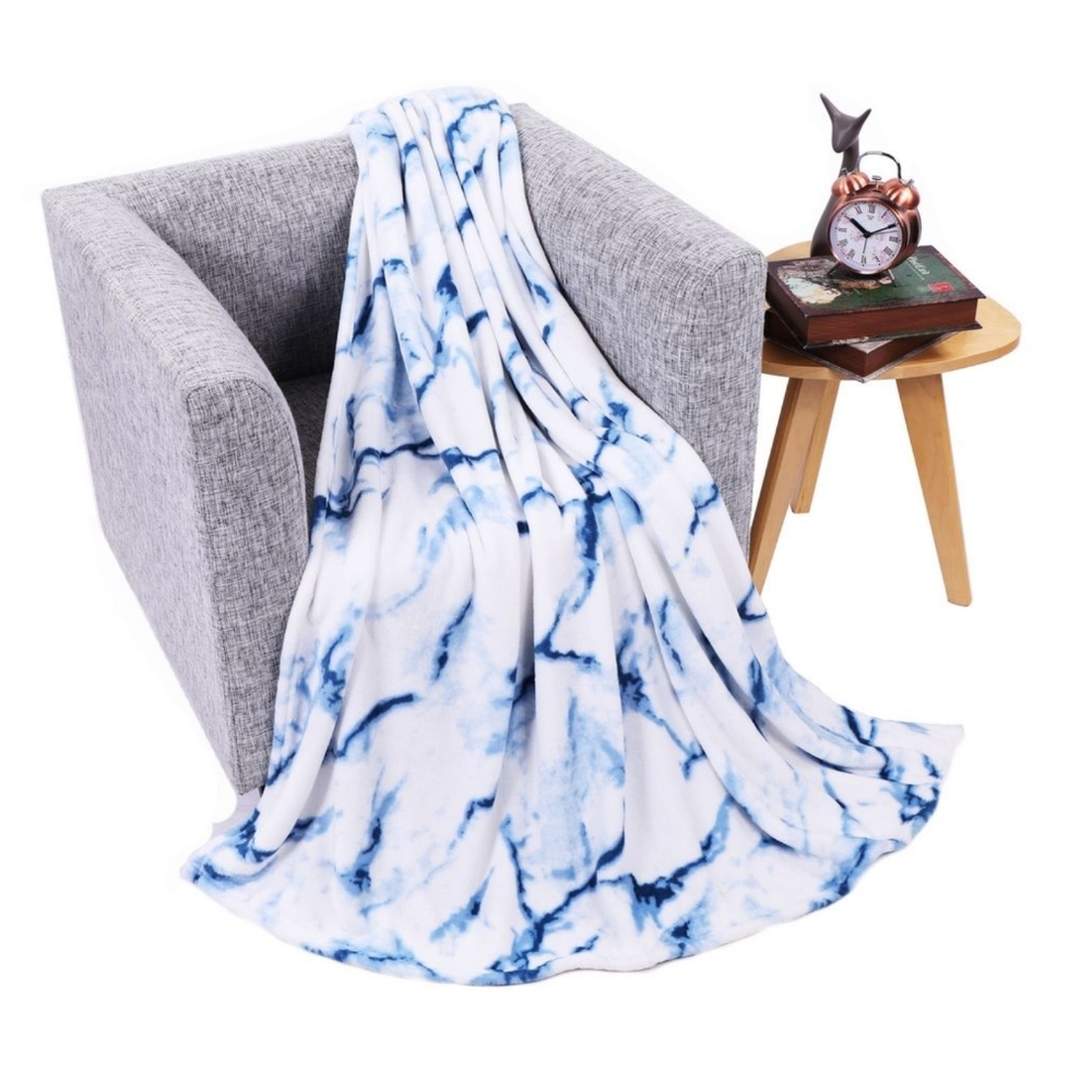 Hometrends Plush throw